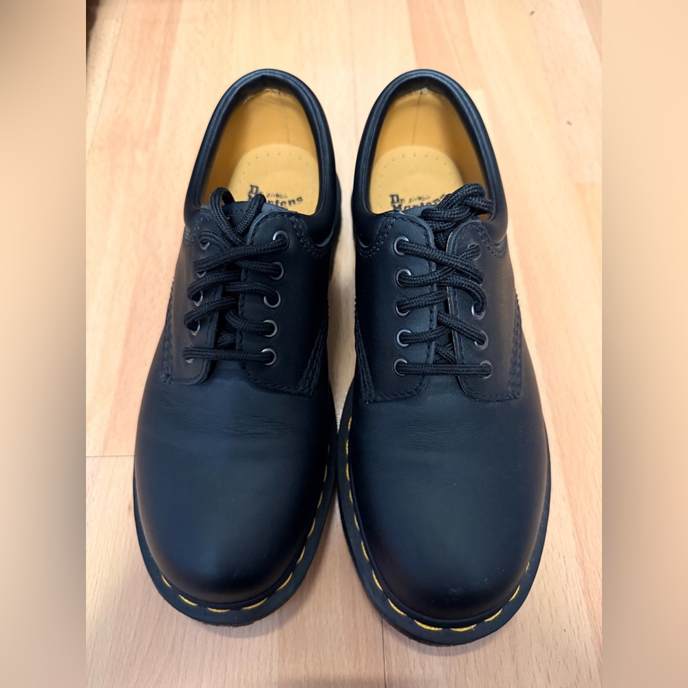 Dr. Martens Black Leather Oxfords Yellow Welt Stitching Unisex size M:6/W:7